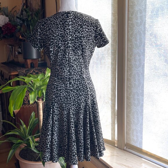 Calvin Klein Fit and Flare Short Sleeve Dress - Picture 3 of 8